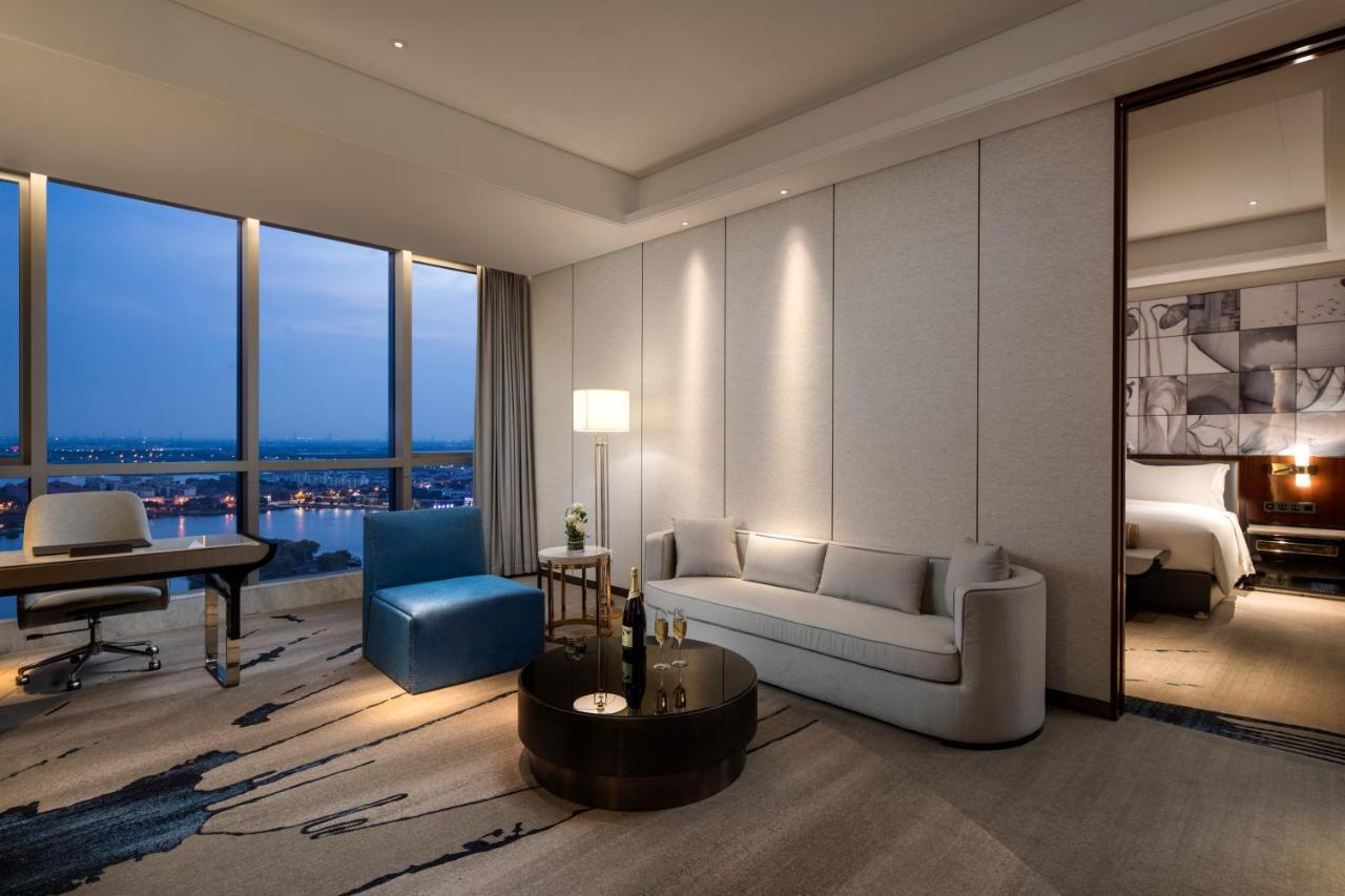 Hotel Wyndham Grand Suzhou Fenhu à Xinta Extérieur photo